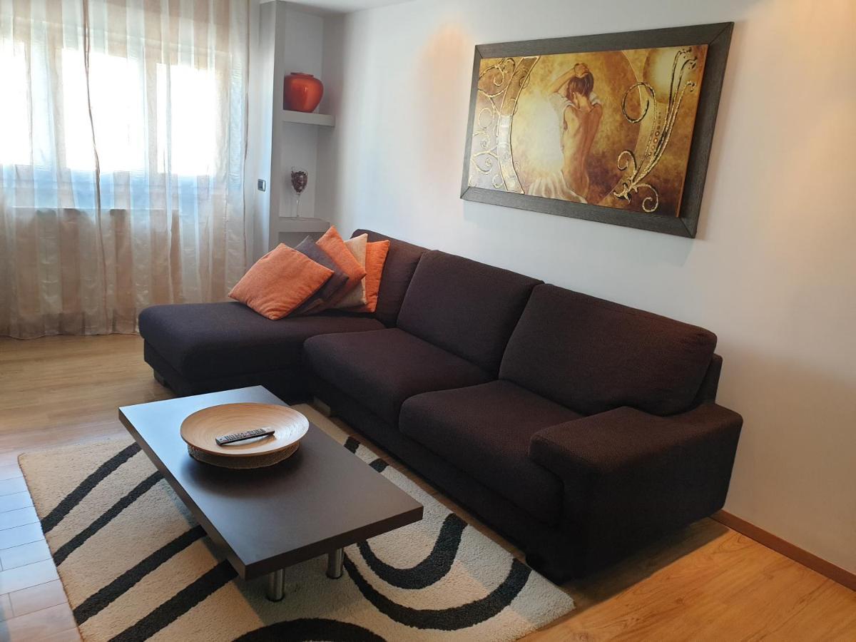 Modern Apartament Făgăraş Buitenkant foto