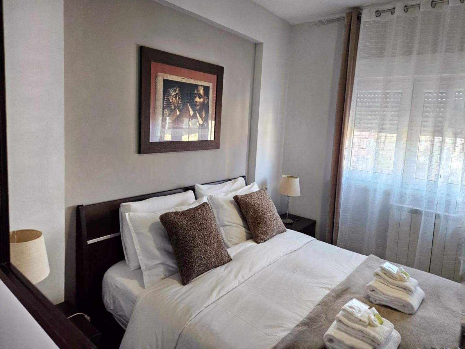 Modern Apartament Făgăraş Buitenkant foto